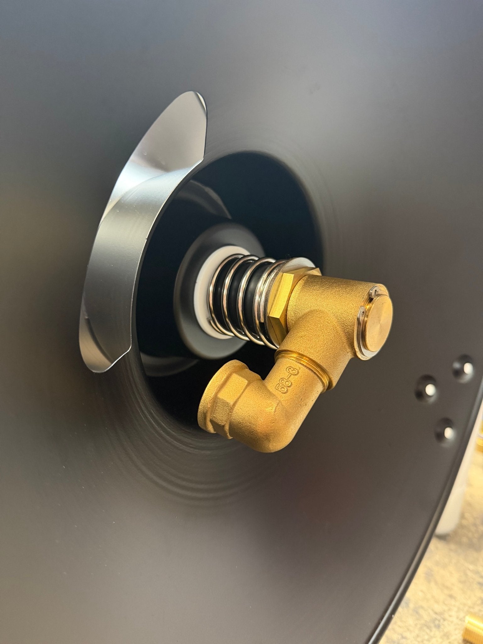 ZORRO Heavy Duty Disc Mountable Hose Reel - Hose Factory