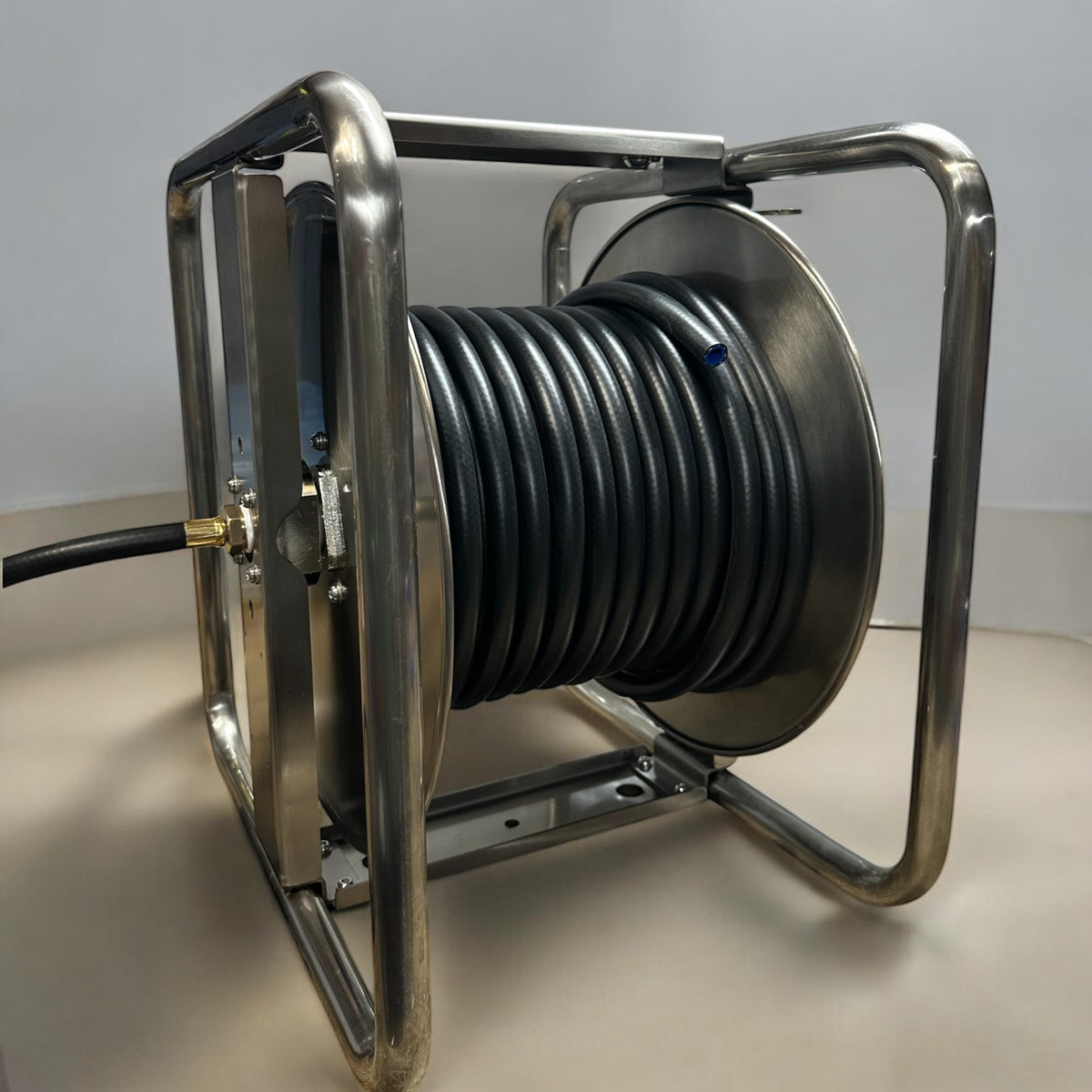 ZORRO PRO Stainless Steel Reel &amp; Sprayflex 300 Air &amp; Chemical Spray Hose